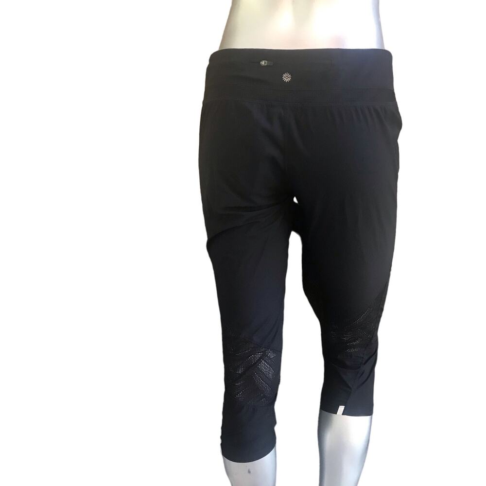 Tangerine Cropped Black Mesh Insert Athletic Pants Women’s Size Medium